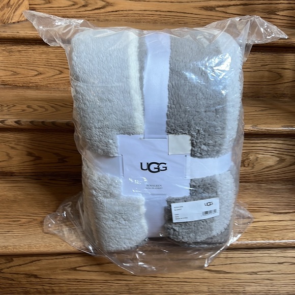 ugg rosaleen